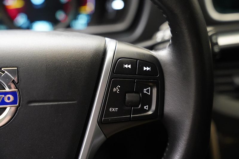 Volvo V40 - fotka 16 z 24