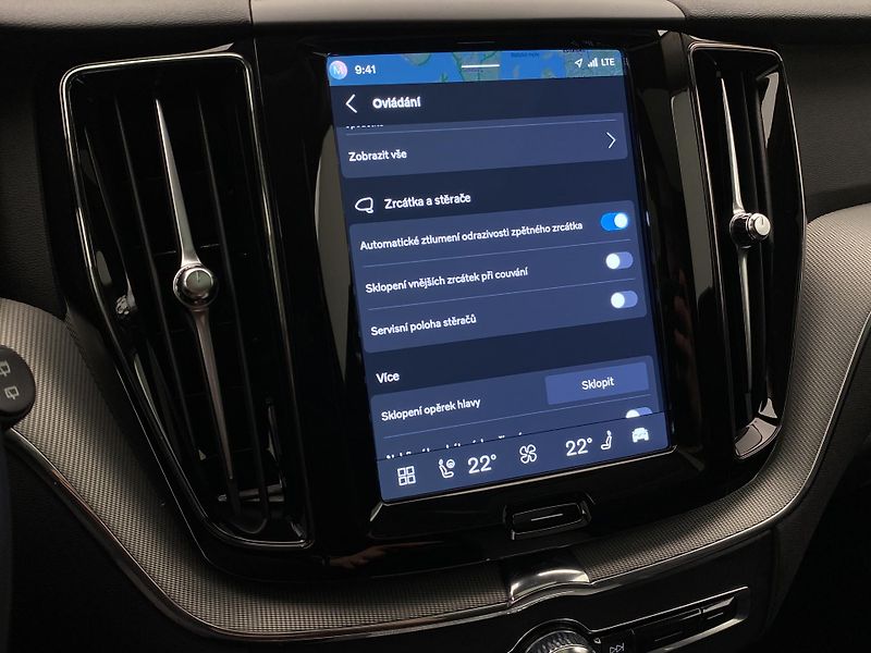 Volvo XC60 T6 AWD PLUG-IN PLUS DARK - fotka 49 z 54