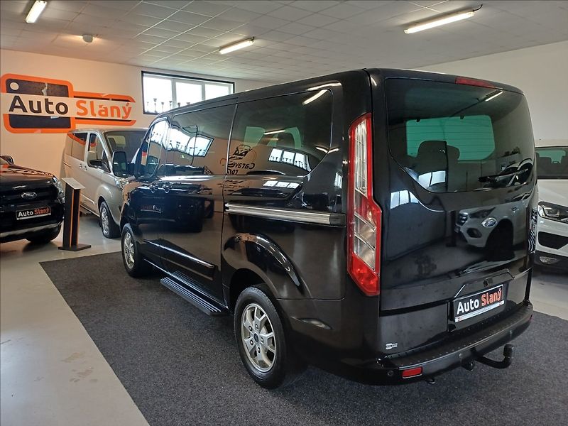 Ford Tourneo Custom 2,2 Titanium 114kW,po servisu - fotka 5 z 29
