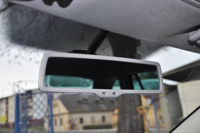 Škoda Superb II 2.0TDi  Dovoz CH  - fotka 15 z 17