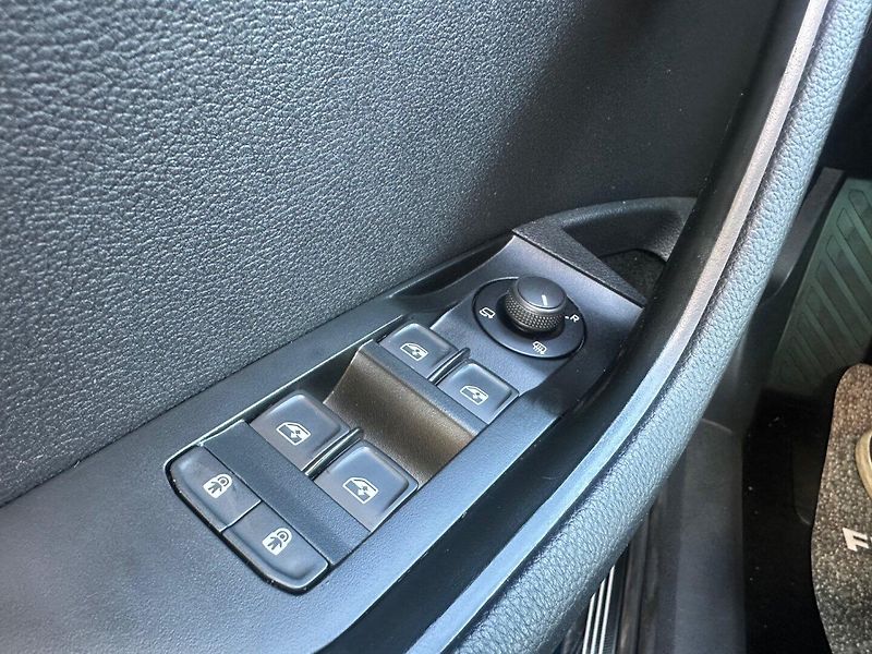 Škoda Superb (2019) 2.0TDi SERVISOVÁNO VE - fotka 9 z 18