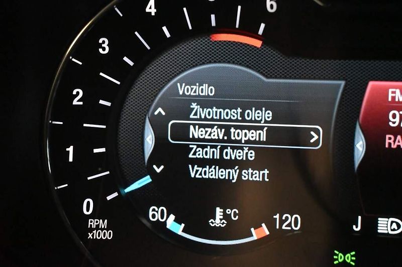 Ford Mondeo (2021) 2.0 VIGNALE 140 KW LED ACC Mas - fotka 35 z 39