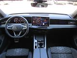 Volkswagen Passat R-Line People 2,0 TDI 110 kW - náhled 16