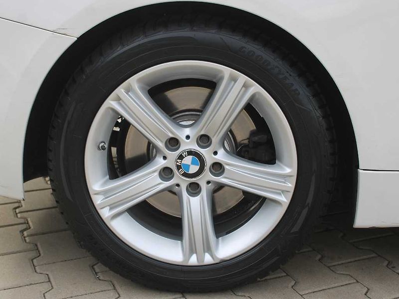BMW Řada 4 430d - fotka 20 z 20
