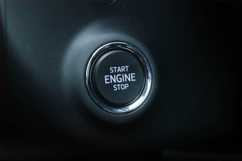 Škoda Karoq (2019) 1.6 TDI - fotka 23 z 25