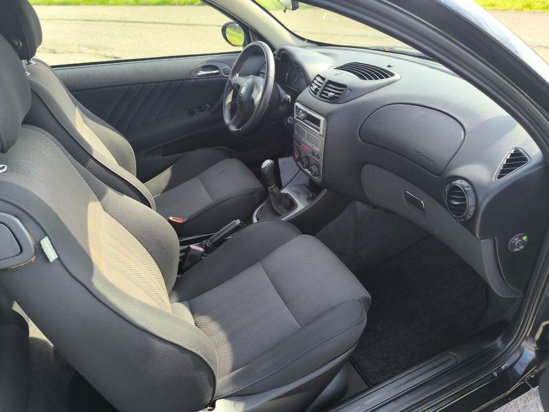 Alfa Romeo 147 (2006) 1.6 16V DOLOŽENÉ KM.NOVÁ STK - fotka 14 z 23