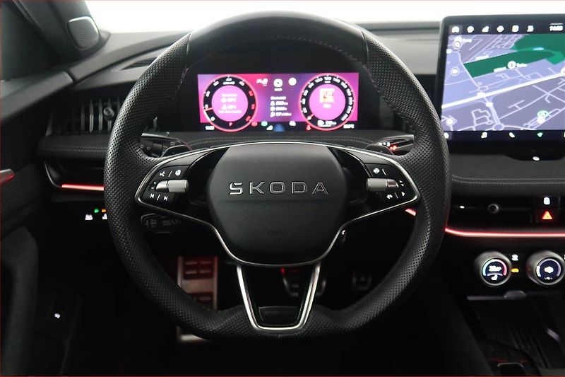 Škoda Superb (2025) 2.0 TDI - fotka 16 z 21