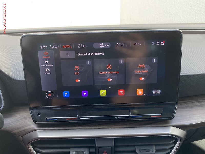 Seat Leon (2021) 2.0 TDi, Xcellence, DSG, TZ - fotka 19 z 20