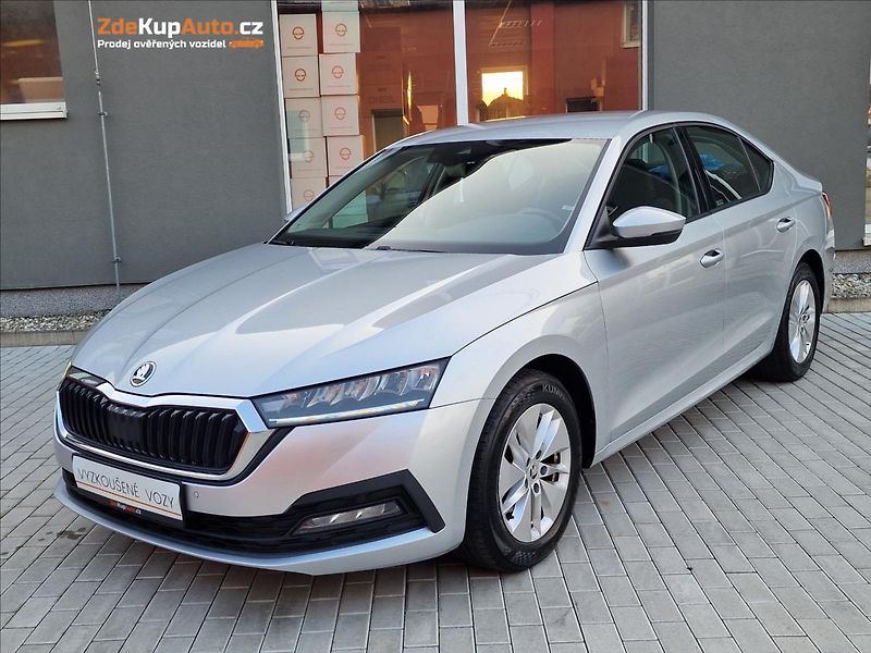 Škoda Octavia 2.0TDI DSG Ambition,ČR,1.Maj. - fotka 1 z 50