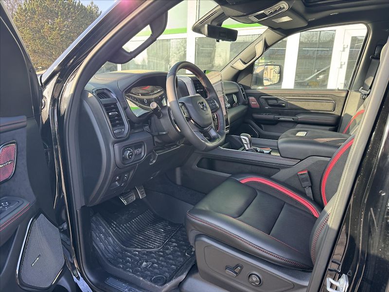 Dodge RAM 2,9   1500 CrewCab 3,0 RHO - fotka 17 z 31