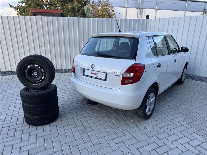 Škoda Fabia 1,4 i 16V tažné DPH 1.maj. ČR - fotka 40 z 45
