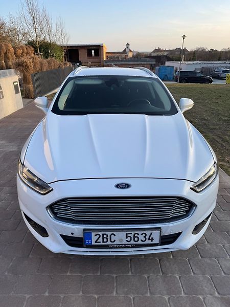 Ford Mondeo (2015) 2.0 /132kW - fotka 2 z 15