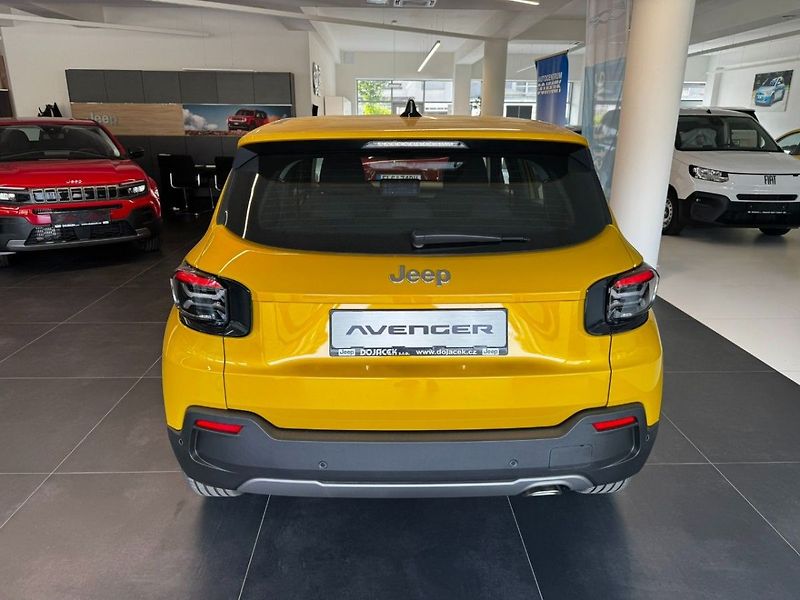 Jeep Avenger Longitude 1.2 Turbo 100k MT6 E - fotka 4 z 19