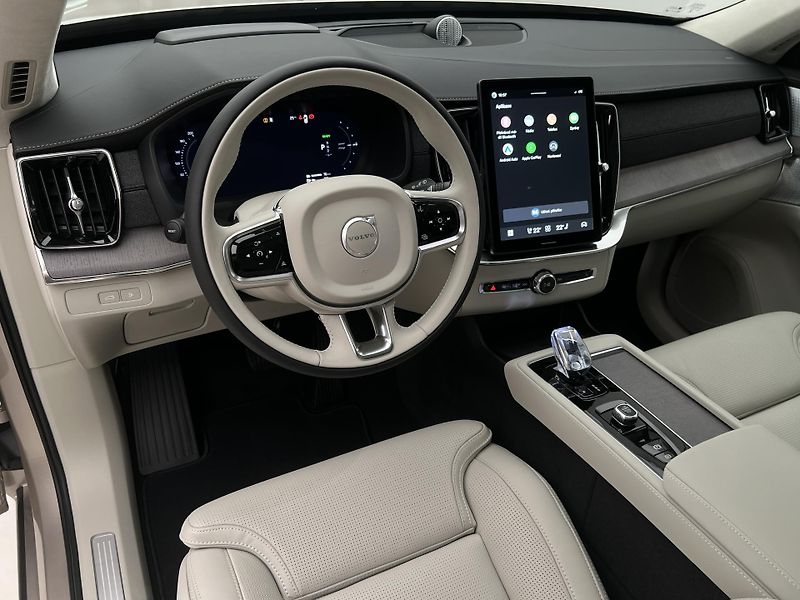 Volvo XC90 (2026) T8 AWD RECHARGE ULTRA BRIGHT - fotka 4 z 50