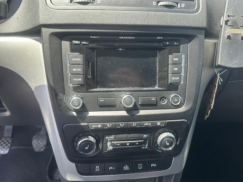 Škoda Yeti (2012) 2.0TDi, 125KW, 4x4, SERVIS - fotka 13 z 24