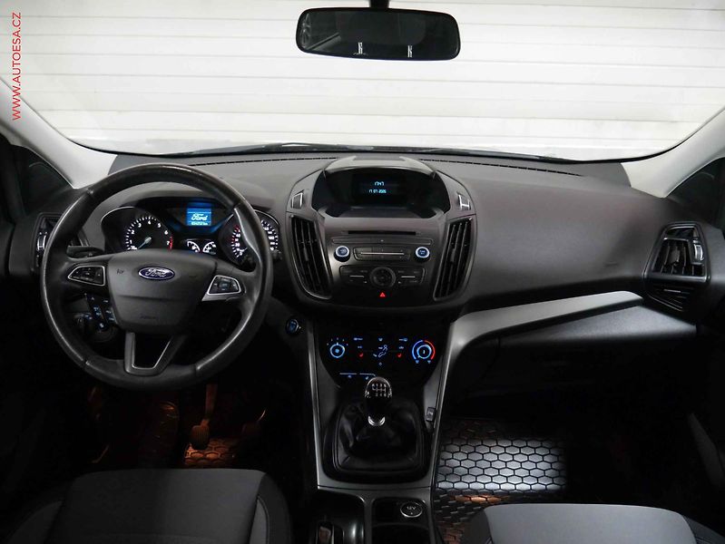 Ford Kuga (2016) 1.5 EB, Klima - fotka 8 z 17