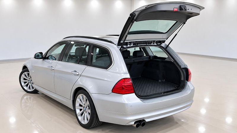 BMW Řada 3 (2012) - fotka 8 z 17