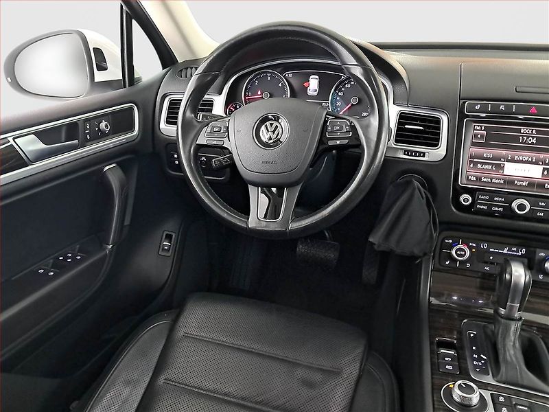 Volkswagen Touareg (2014) 3.0 TDI, 4X4, Automat - fotka 7 z 25