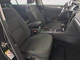Volkswagen Golf (2019) 32 kWh - 37 Ah, Automat - náhled 9