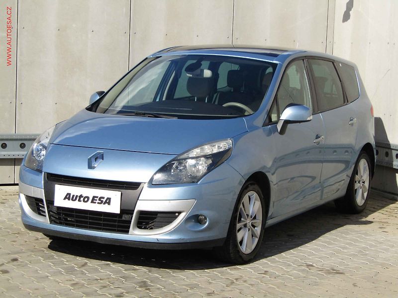 Renault Grand Scénic (2009) 1.9 dCi, 1.maj, Panor, tempo - fotka 3 z 19