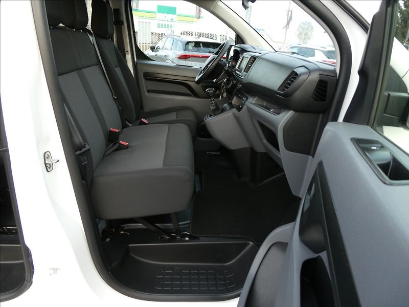 Peugeot Expert 1,5 HDi 1.MAJ.,LONG,9.míst,DPH - fotka 26 z 46