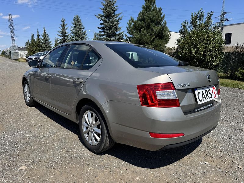Škoda Octavia 1.6TDi,klima,nové v ČR - fotka 7 z 37