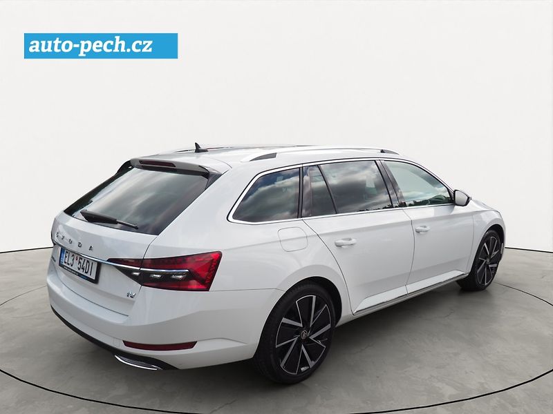 Škoda Superb (2021) 1.4 iV Hybrid L&K DSG Webasto - fotka 4 z 48