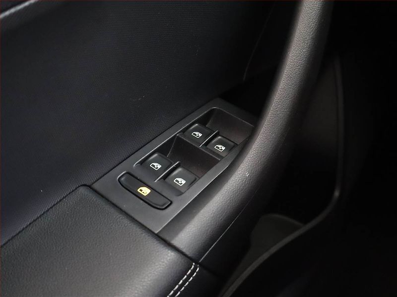Škoda Rapid (2018) 1.0 TSI, Tempomat - fotka 16 z 16