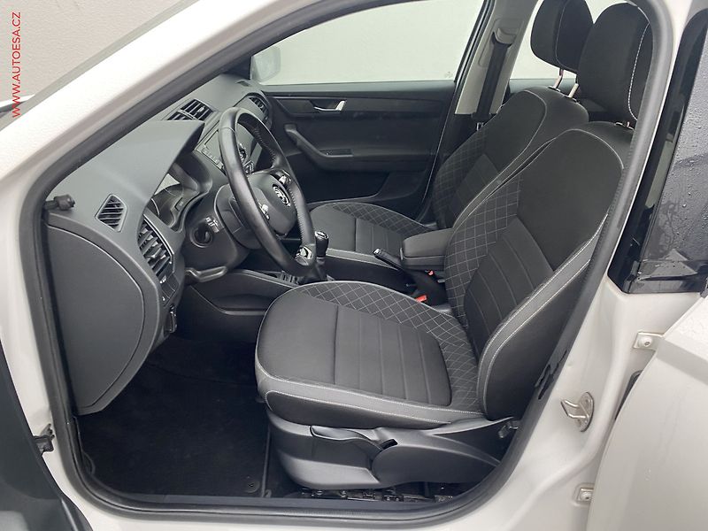 Škoda Fabia (2022) 1.0 TSi, ČR, Ambition - fotka 9 z 17