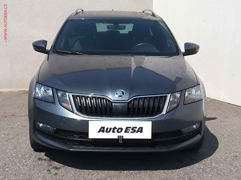 Škoda Octavia (2020) 1.5 TSi, Edition, DSG, TZ, - fotka 2 z 21