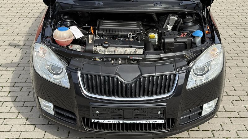 Škoda Fabia (2010) 1.4 16V*63kW*STYLE-EDITION*TOP - fotka 17 z 24