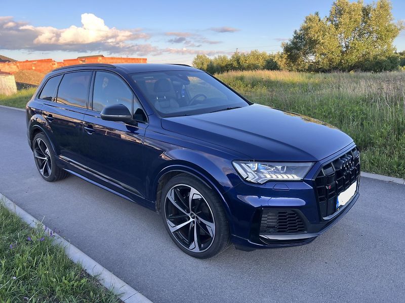 Audi SQ7 (2022) ADVANCED podvozek, 7 míst - fotka 2 z 24