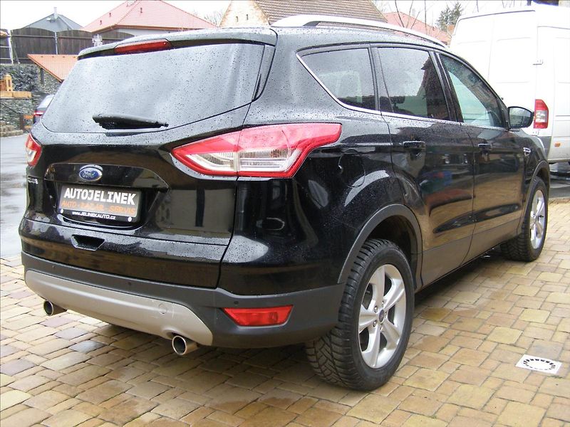 Ford Kuga 2,0   TDCI 2 majitel - fotka 6 z 30
