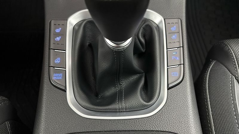 Hyundai i30 1.6 CRDI Style Kombi - fotka 23 z 28