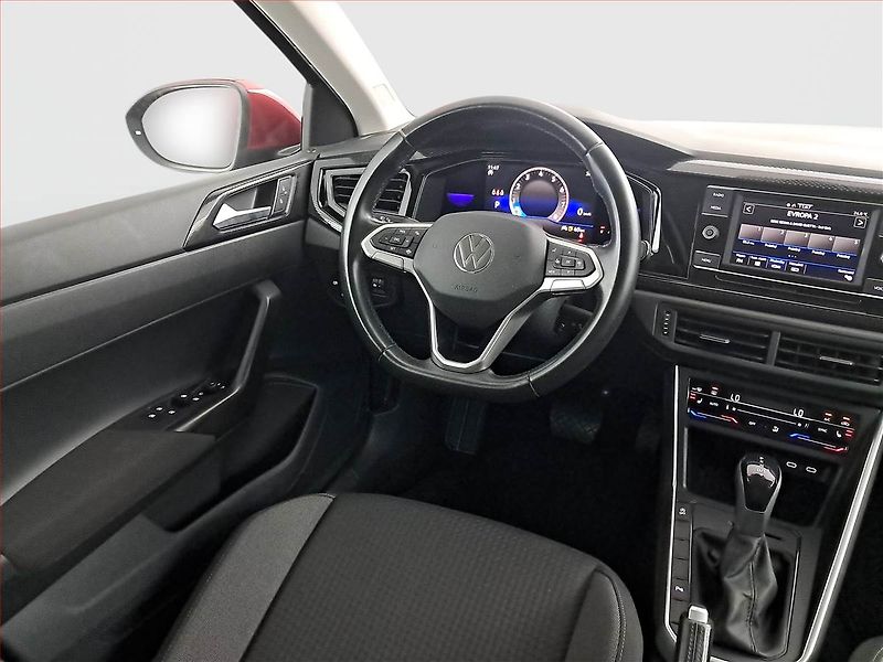 Volkswagen Taigo (2022) Life 1.0 TSI, Automat - fotka 7 z 19