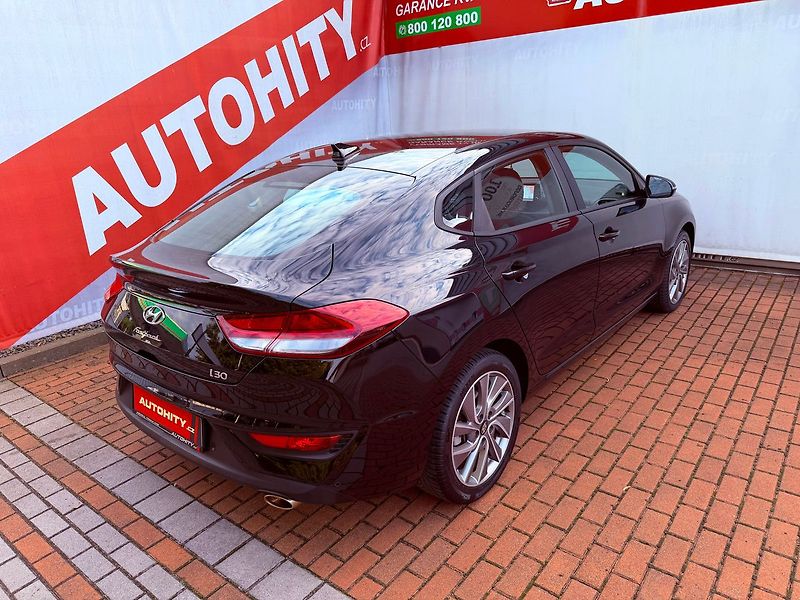 Hyundai i30 1.4 T-GDi Trend, Serviska - fotka 7 z 27