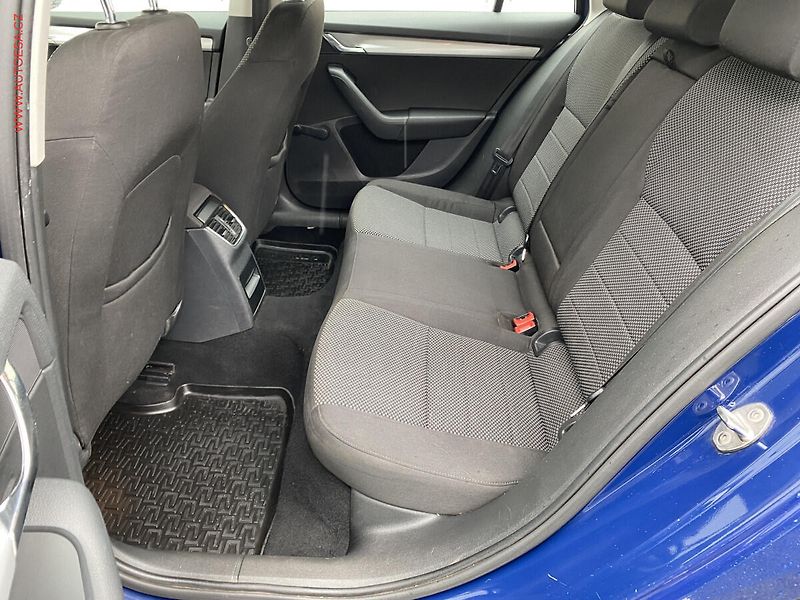Škoda Octavia (2014) 1.4 TSi, ČR, AC, tempo, park - fotka 10 z 17