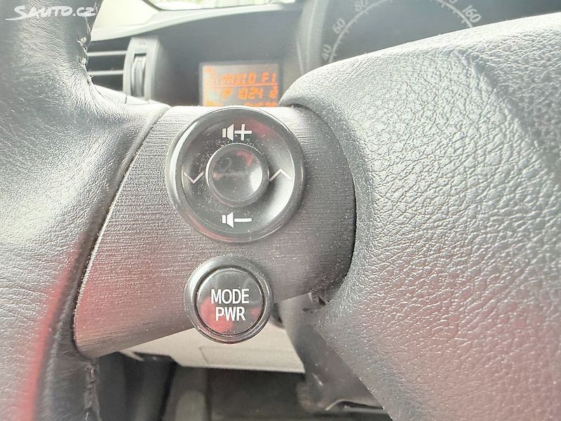 Toyota iQ 1.0 automat - fotka 19 z 22