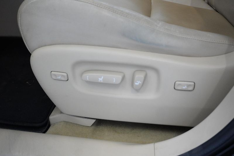 Lexus RX 450h 3,5I V6 E-FOUR AUT. - fotka 13 z 30