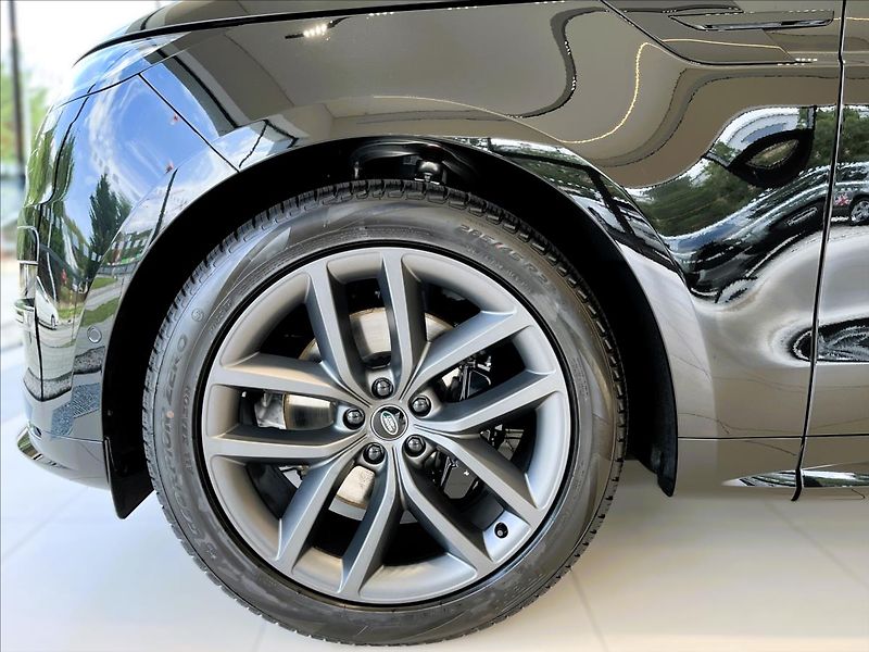 Land Rover Range Rover Sport 3,0 D300 DYNAMIC SE - fotka 3 z 28