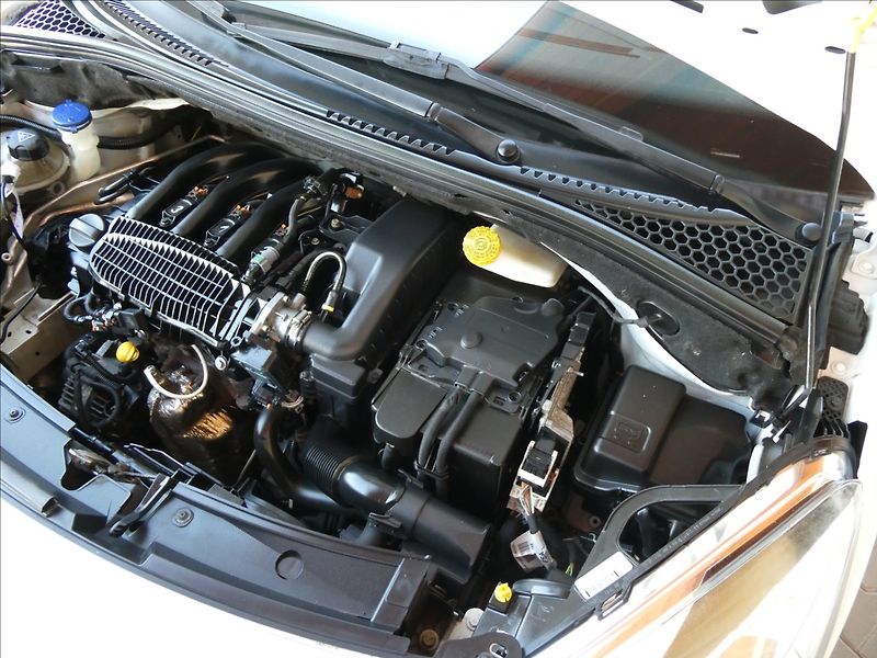 Citroën C3 1,2 i 60kW klima,závěs,2x kola - fotka 35 z 41