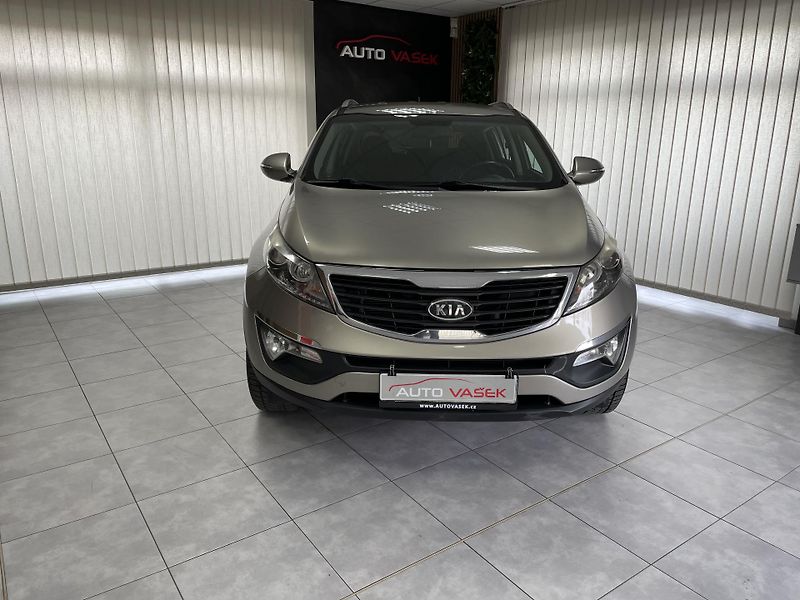 Kia Sportage 2.0 CRDi 4x4 ČR SERVIS.DIGIAC - fotka 4 z 25