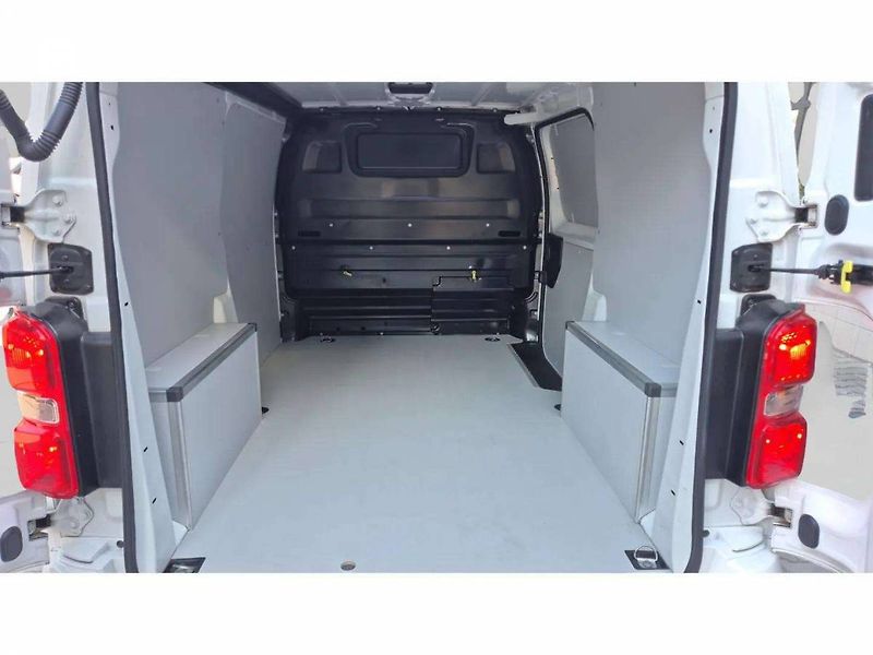 Fiat Scudo L1H1 2.0Mjet 106kW/145k MT6 - fotka 37 z 52