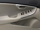 Volvo V40 CC D3 MOMENTUM AUT  - náhled 27