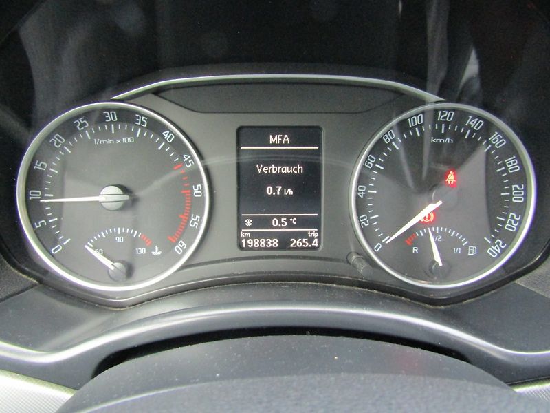 Škoda Octavia (2009) 2.0 TDI 103kW 4X4 - fotka 27 z 36