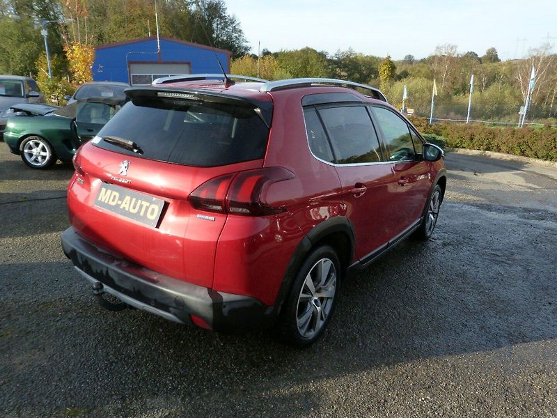 Peugeot 2008 1.2 PureTech Crossway 81 kw - fotka 5 z 20
