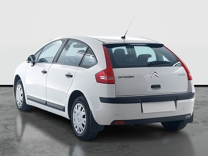 Citroën C4 (2008) 1.4 16V, Serv.kniha - fotka 4 z 15