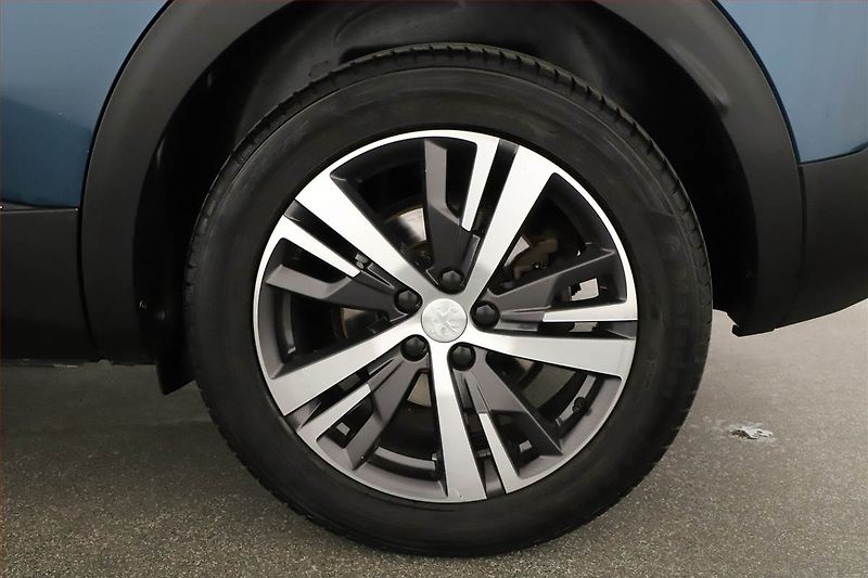 Peugeot 3008 (2021) 1.5 BlueHDi, Automat, ČR,1.maj - fotka 20 z 20