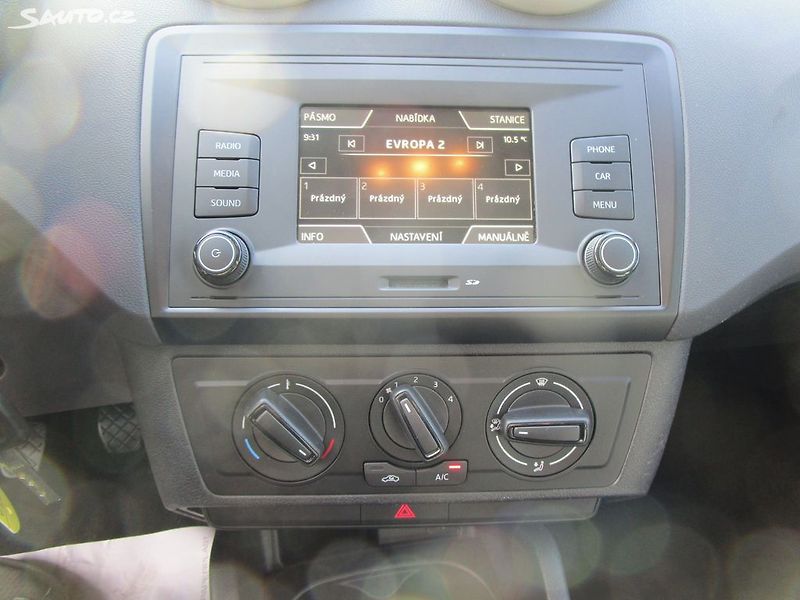 Seat Ibiza 1,0 - 55KW - NOVÁ STK - fotka 14 z 21