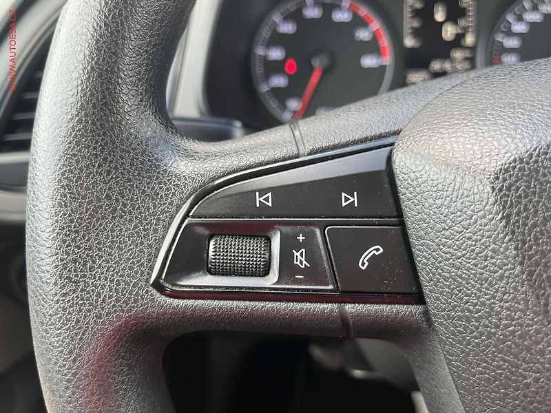 Seat Leon (2013) 1.2TSi, ČR, autoAC - fotka 13 z 16